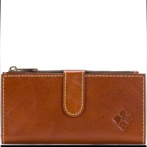 Patricia Nash Nazari Wallet (Tan)